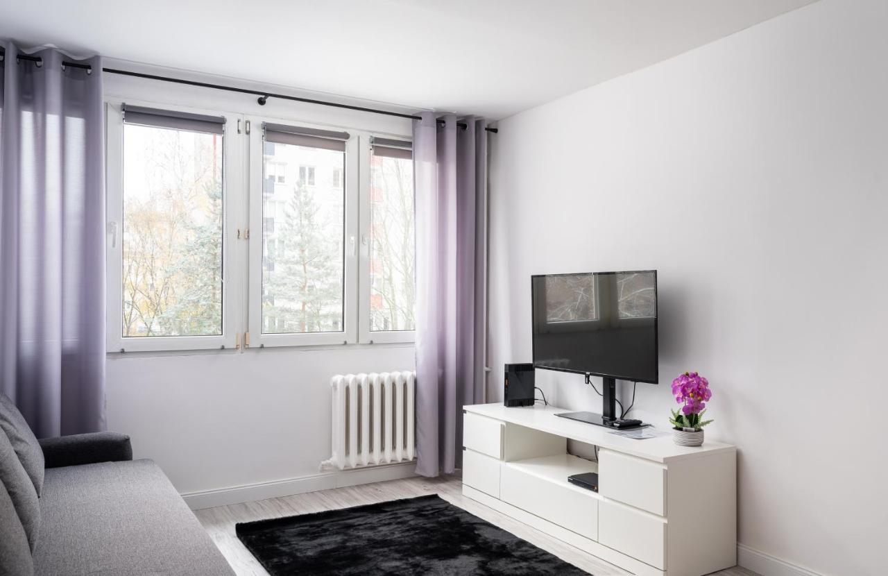 Wierzbno Modern Apartment Varsovia Exterior foto